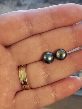 14K Gold Pearl Stud Earrings